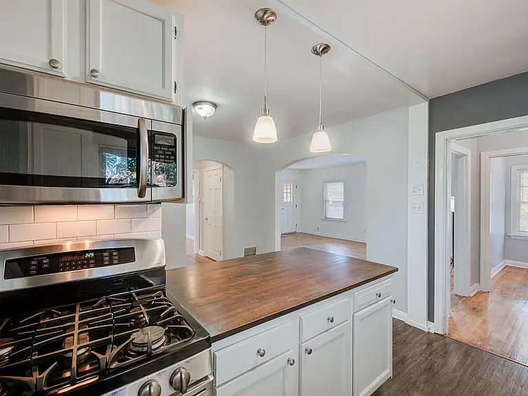 6508 Plainfield Rd — Photo 10