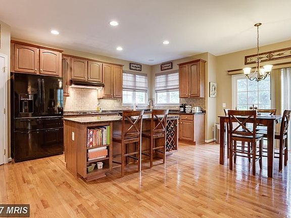 5th image of 10566 Tattersall Dr