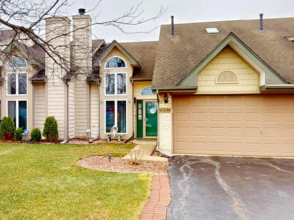 9336 Tyler St, Crown Point, IN 46307