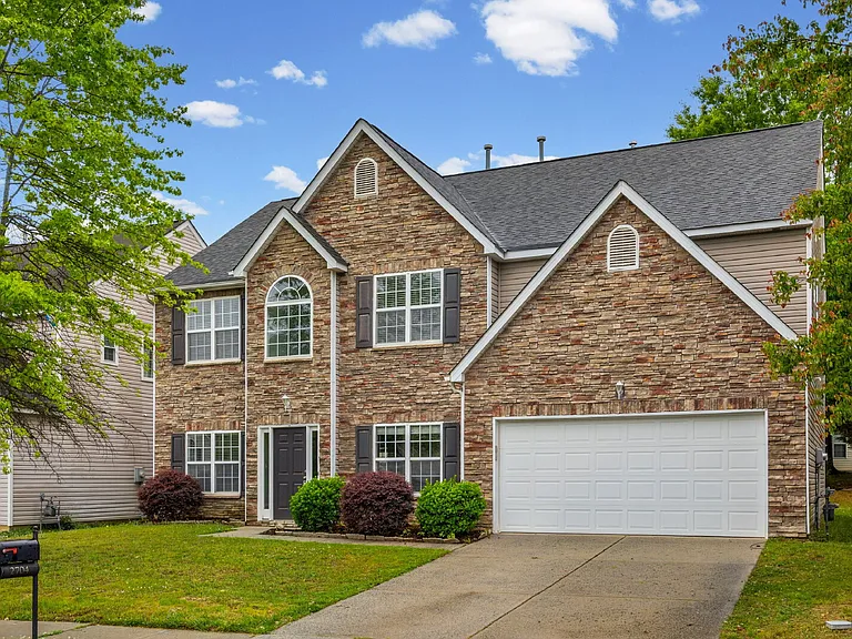 2704 Piersland Dr — Photo 30