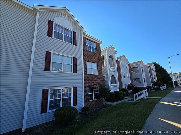 2nd image of 267-1 Waterdown Dr