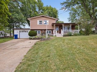 4048 W Rock Creek Rd, Imperial, MO 63052