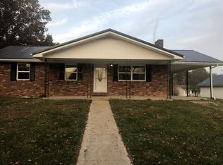 90 County Road Ln, Morehead, KY 40351