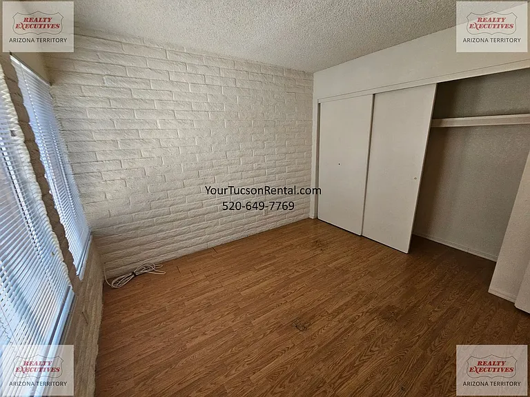 2743 W Sheryl Dr — Photo 14