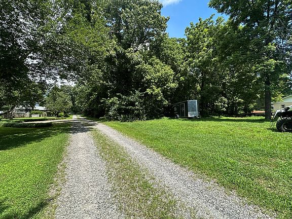 3rd image of Qualla Ter