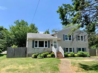 117 Memorial Pkwy, Atlantic Highlands, NJ 07716