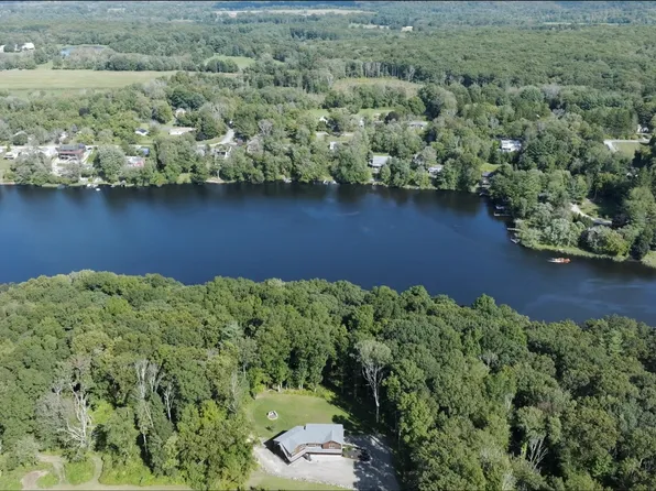 232B West Quasset Road, Woodstock, CT 06281