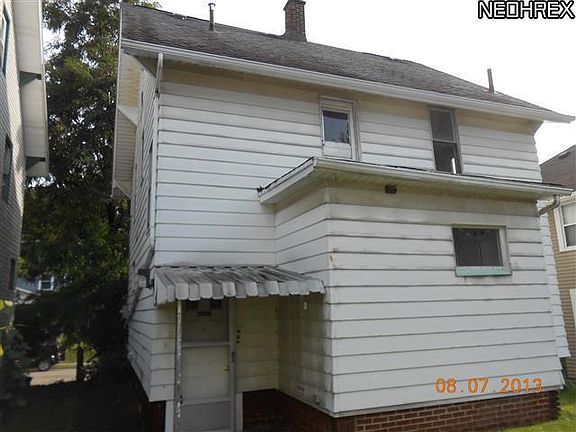 2nd image of 1205 15th St NW