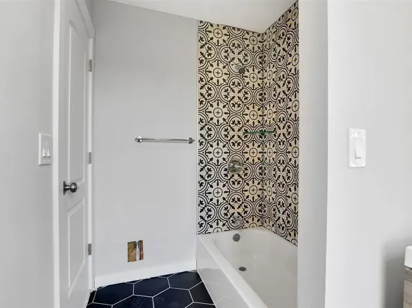 55 Wayne Street image 19 of 30