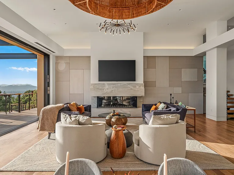 663 Montecito Blvd — Photo 11