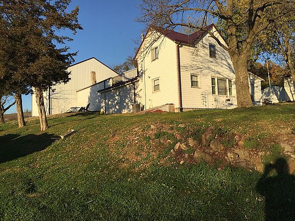 3rd image of 815 Smith St