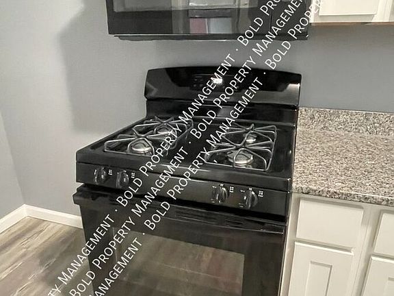 4th image of 1752 Cotton St Floor 1