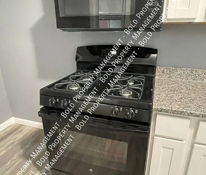 1752 Cotton St #1 — Photo 8