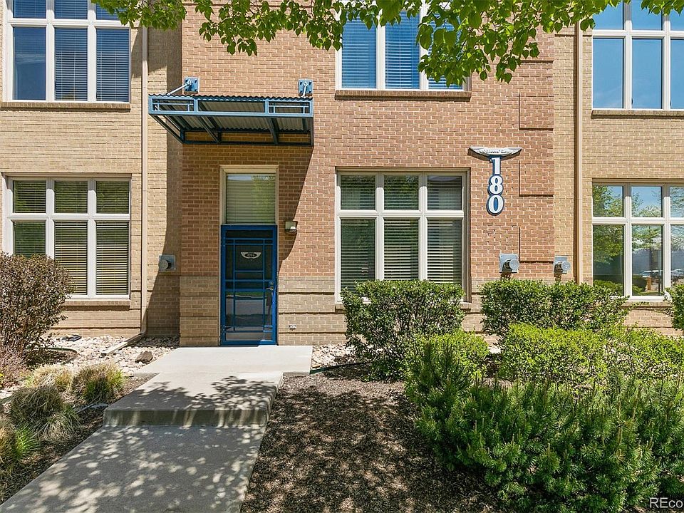 1st image of 180 Roslyn St Suite 1204