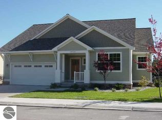 10739 Shrewbury Rd, Traverse City, MI 49684