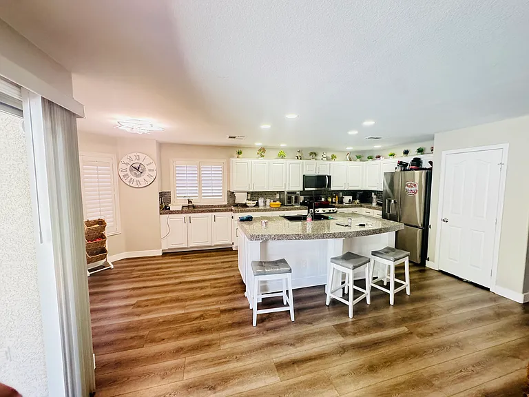 3805 N Cool Meadows Dr — Photo 8
