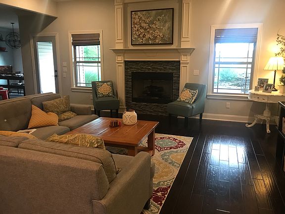5th image of 12184 Lost Oak Dr