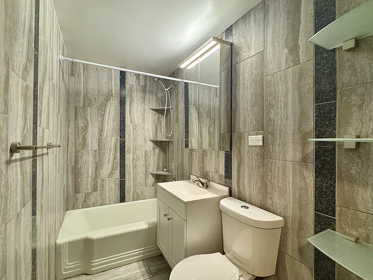 2910 Ivy St — Photo 9