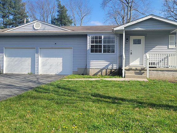 2nd image of 104 Bent Tree Dr