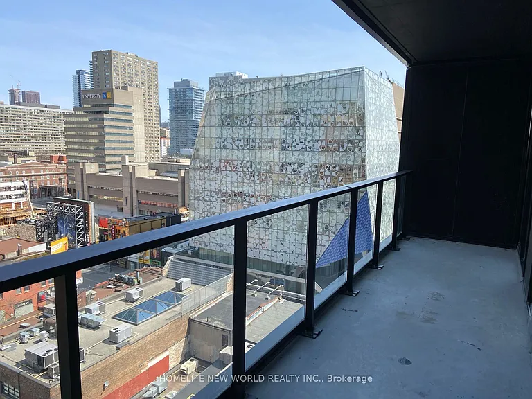 20 Edward St #902 — Photo 10