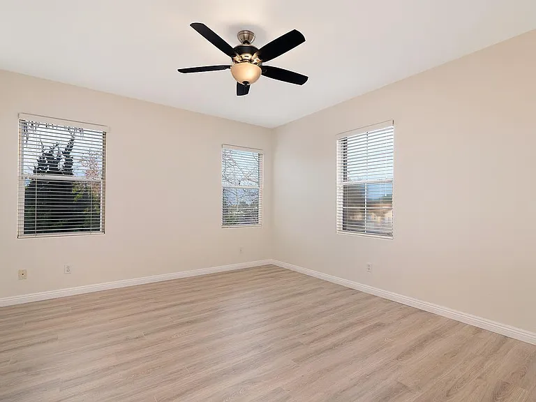 10801 Calle Mar De Mariposa — Photo 13
