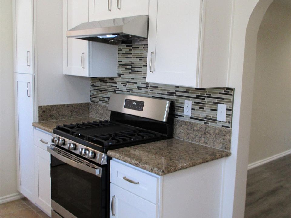 1st image of 565 W Broadway #C