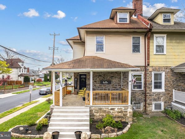 1302 Amosland Rd, Prospect Park, PA 19076