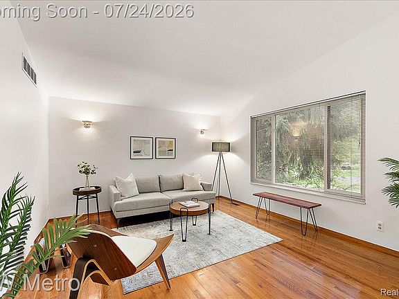 4th image of 2804 Rhineberry Rd