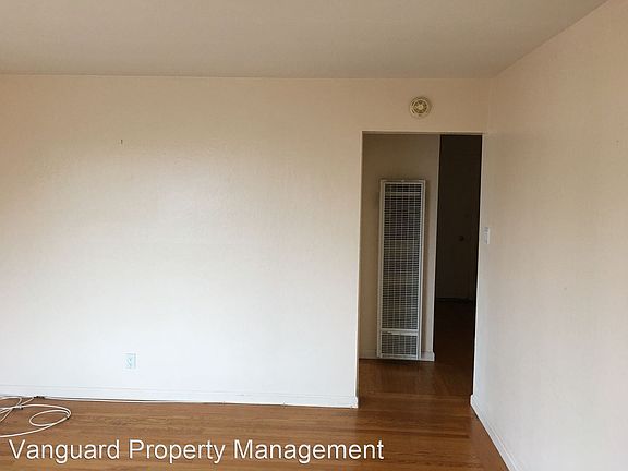 5th image of 3700 16th St #2