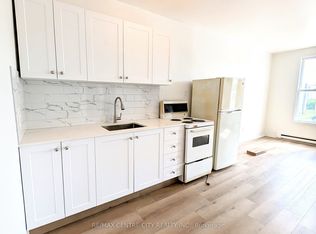 827 Talbot St #2, Saint Thomas, ON N5P 1E4