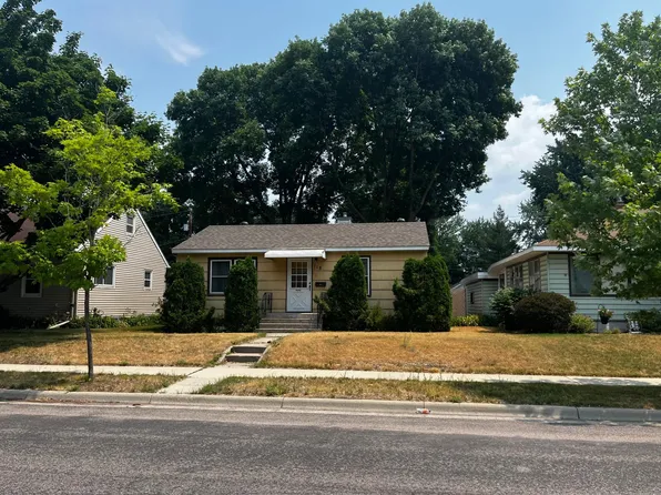 118 22nd Ave N, Saint Cloud, MN 56303