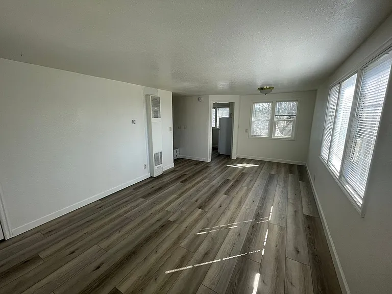 Vista Terrace — Photo 25