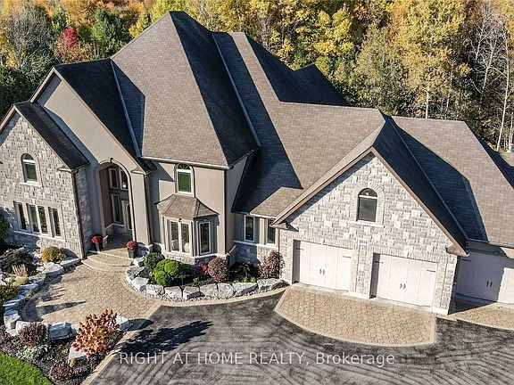 3rd image of 2014 Innisbrook St