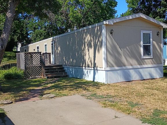 2nd image of 2828 E Irwin St