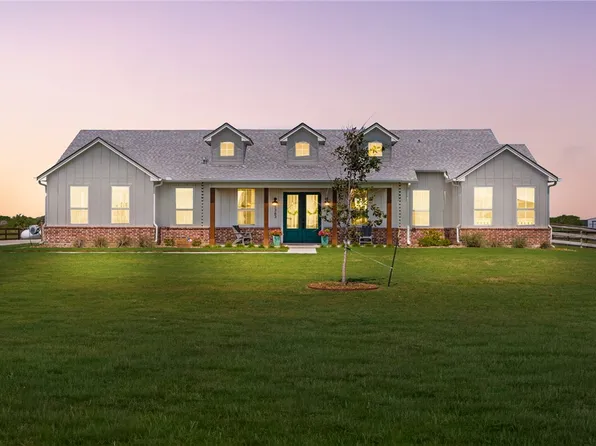 1363 Saltgrass Dr, Taft, TX 78390