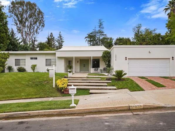 18928 La Amistad Pl, Tarzana, CA 91356
