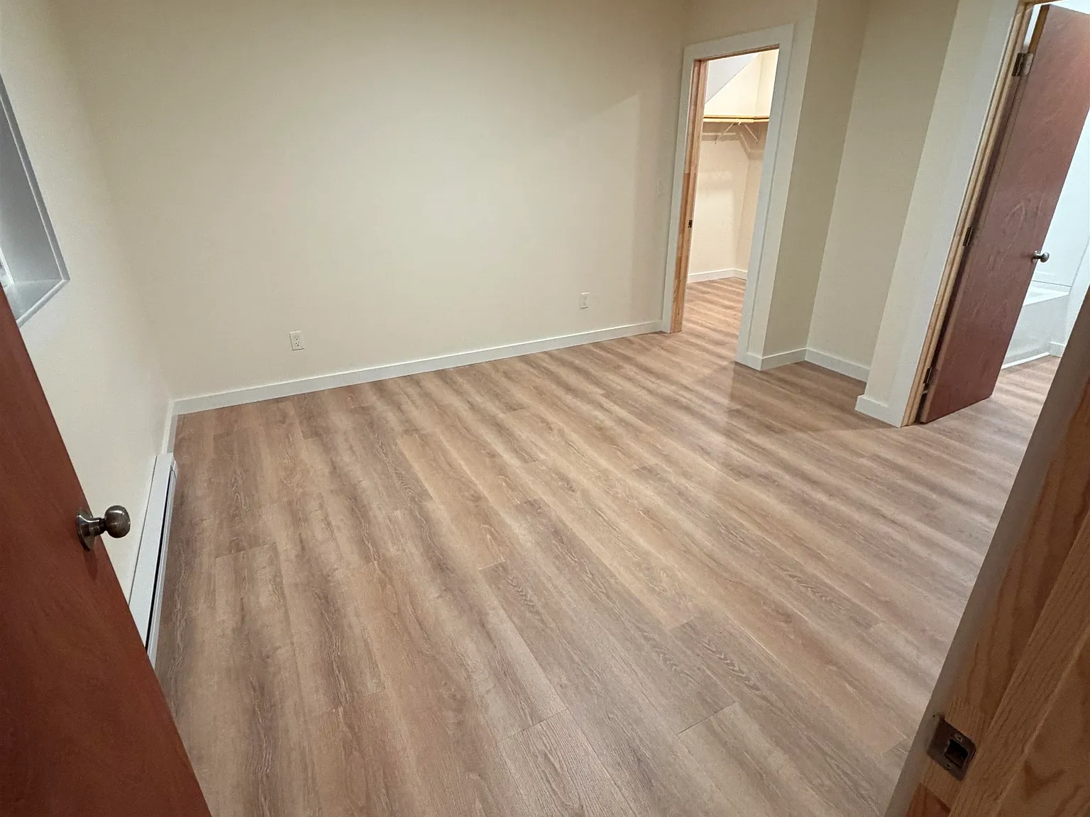 1 bed, 1.0 bath, 675 sqft, $1,525 — Photo 3