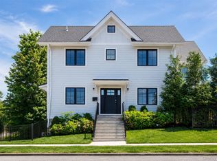 444 6th Ave, Pelham, NY 10803