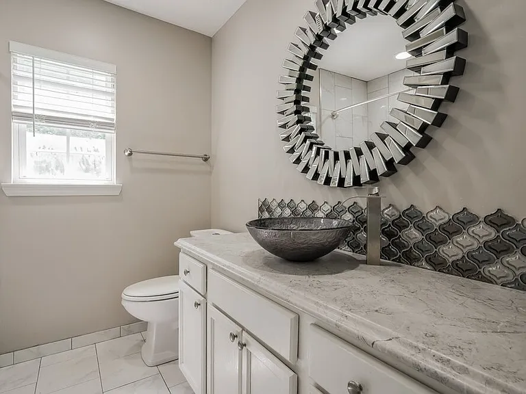 913 Birchmill Point S — Photo 11