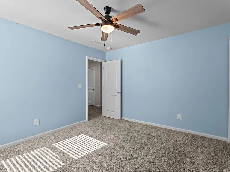 945 Avonmore Dr — Photo 24