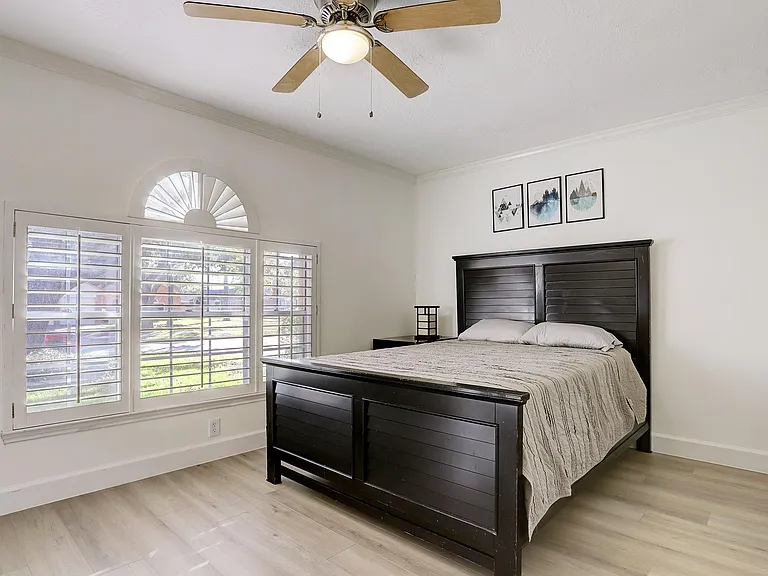 6819 Yardley Dr — Photo 14