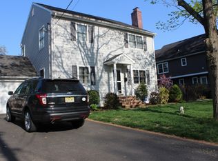 14 Robinson Pl, Shrewsbury, NJ