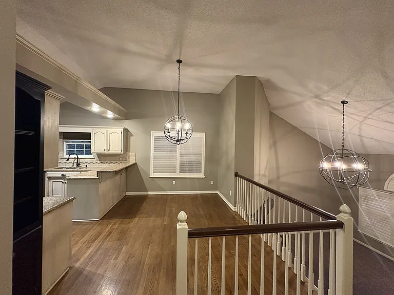 5325 NE Sunshine Dr — Photo 10