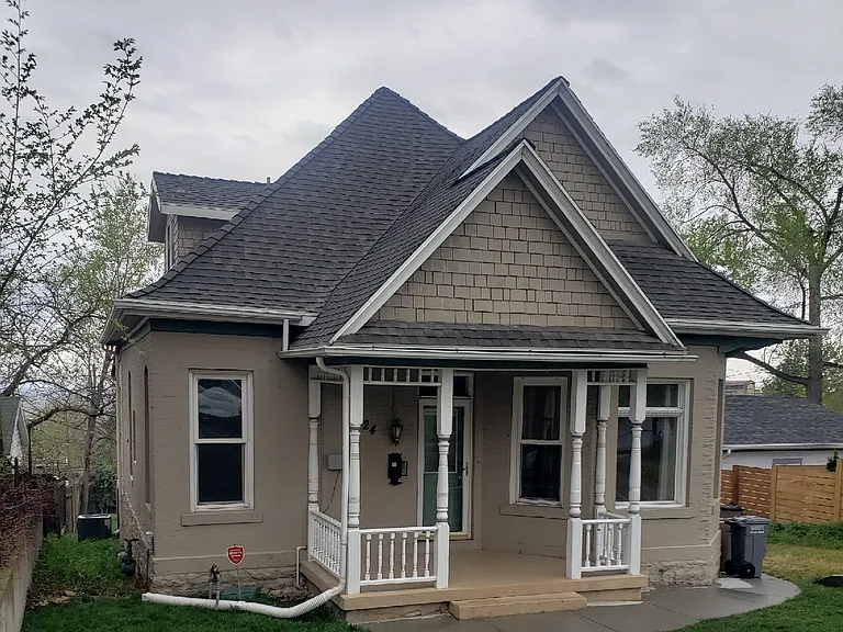 324 E 7th Ave — Photo 1