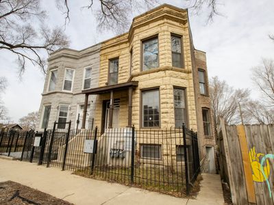 2724 W Lexington St, Chicago, IL, 60612