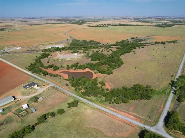 E 1090 & N2230 Rd, Clinton, OK 73601