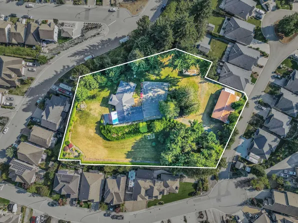 45360 Magdalena Pl, Chilliwack, BC V2R 0K7