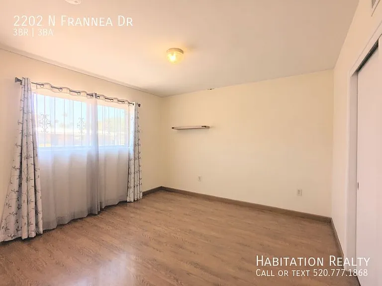 2202 N Frannea Dr — Photo 15