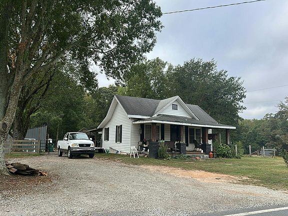 3rd image of 1003 Hudson Rivers Church Rd