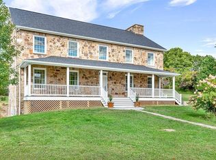 53 Blackberry Rd, Jeannette, PA 15644